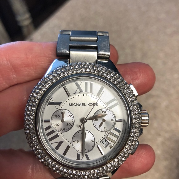 MK watch excellent condition - Picture 3 of 3